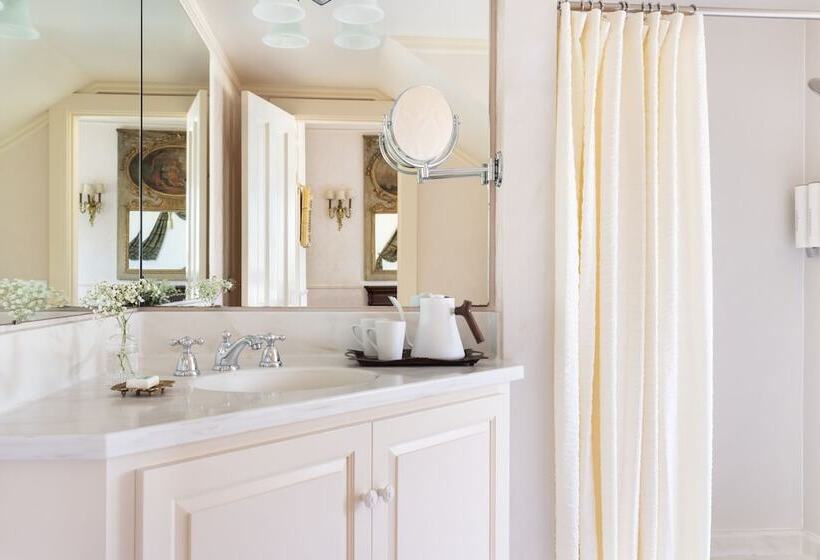 اتاق لوکس با چشم‌انداز دریا, Seven Gables Inn On Monterey Bay, A Kirkwood Collection