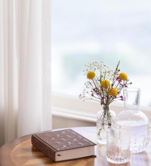 اتاق استاندارد با تخت بزرگ, Seven Gables Inn On Monterey Bay, A Kirkwood Collection