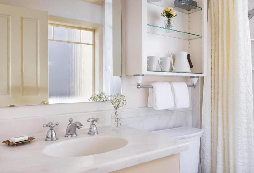 اتاق استاندارد, Seven Gables Inn On Monterey Bay, A Kirkwood Collection