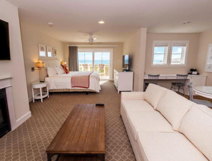 Suite, Sanderling Resort Outer Banks