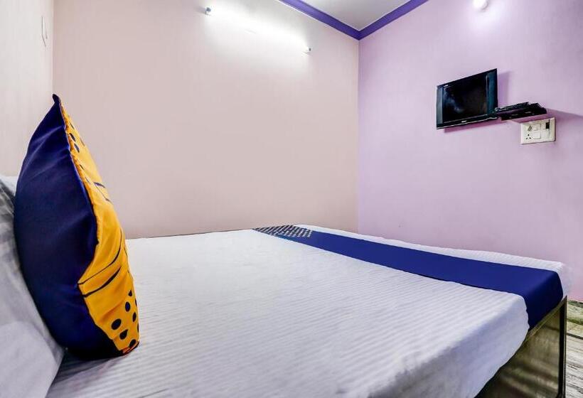 اتاق اجرایی سه نفره, Spot On 68052 Surya Guest House