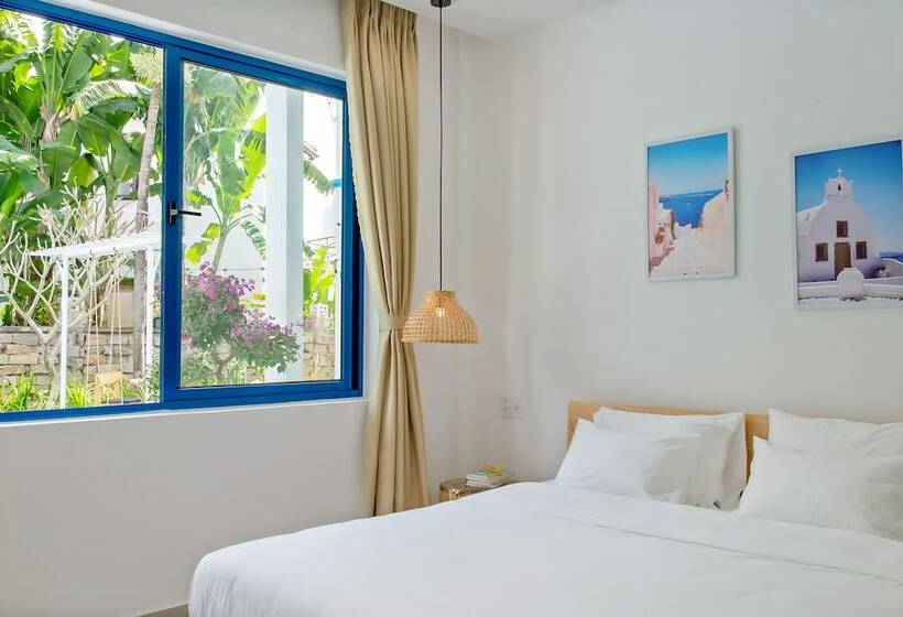 اتاق استاندارد با چشم‌انداز استخر, Santorin Hoian Villa