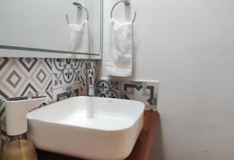 اتاق استاندارد, Nieto Mompox, Ubicado En El Corazón Del Centro Histórico, Frente Al Rio Magdalena En Zona De Malecón