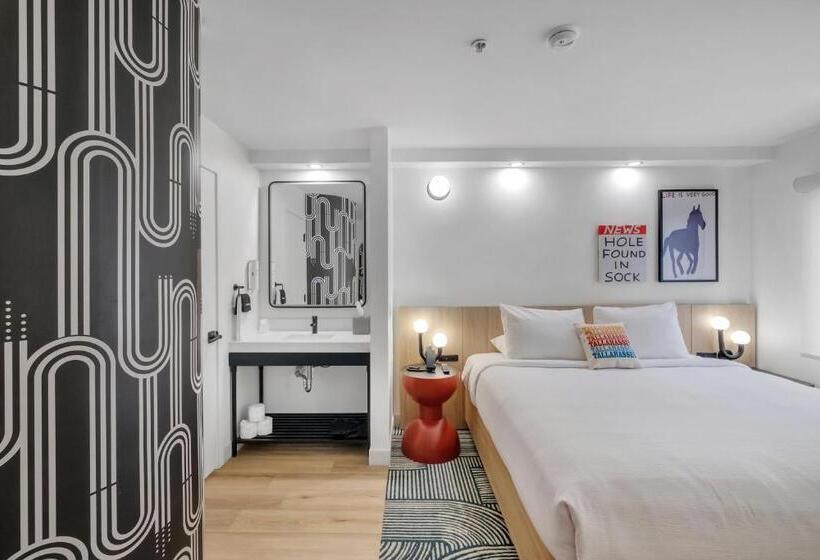 اتاق استاندارد با تخت بزرگ, Bob Hotels Tallahassee   Boutique On Budget