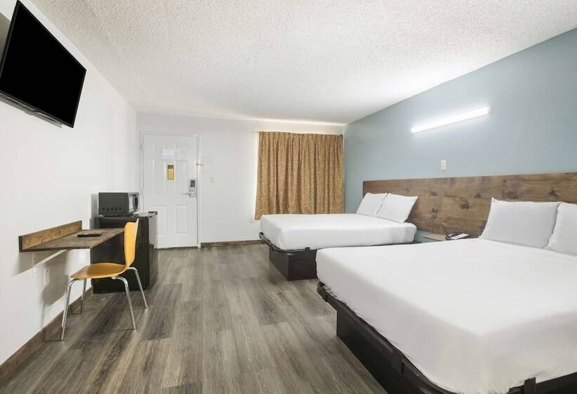 غرفه قياسيه سريرين مزدوجين, Americas Best Value Inn Stockbridge