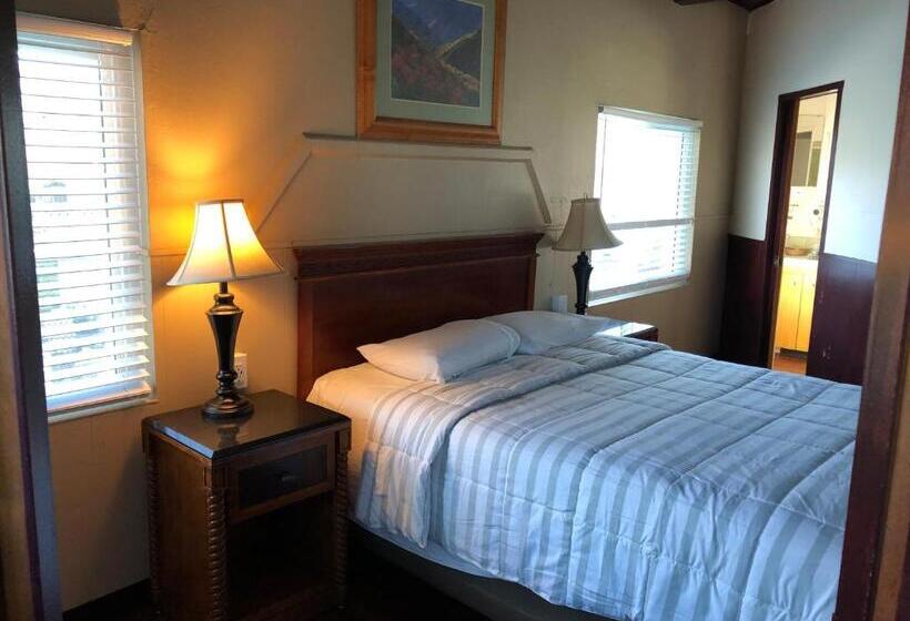 سوییت لوکس, Sierra Lodge Three Rivers
