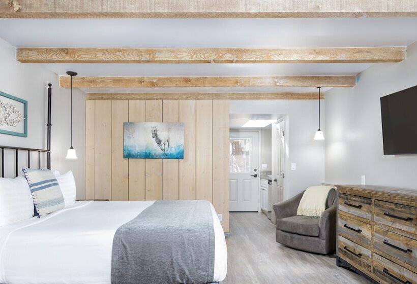 اتاق استاندارد با تخت دوبل, Sky Ranch Lodge