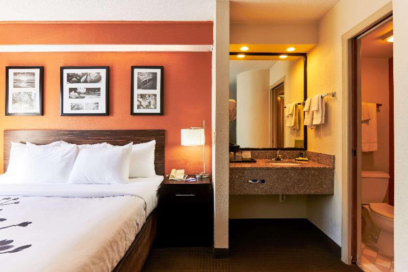 اتاق استاندارد با تخت بزرگ, Bob Hotels Tallahassee   Boutique On Budget