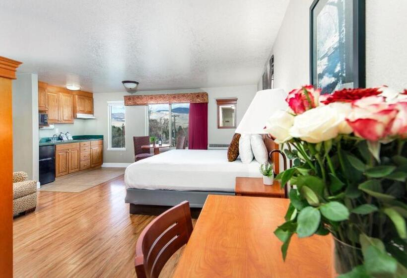 Standard Room with Kitchen, Stratford Inn