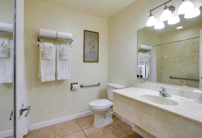 استودیوی استاندارد, Stratford Inn