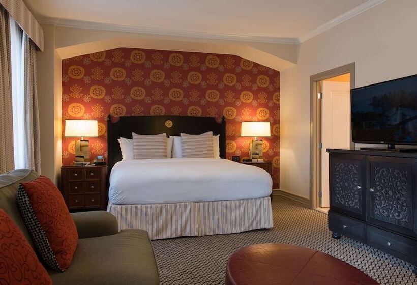 デラックスルーム, The Stephen F Austin Royal Sonesta