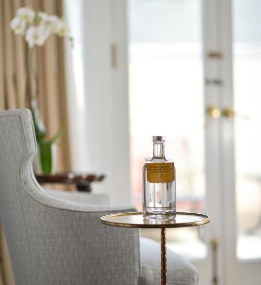 اتاق استاندارد با تخت بزرگ, Voco St James Hotel, An Ihg