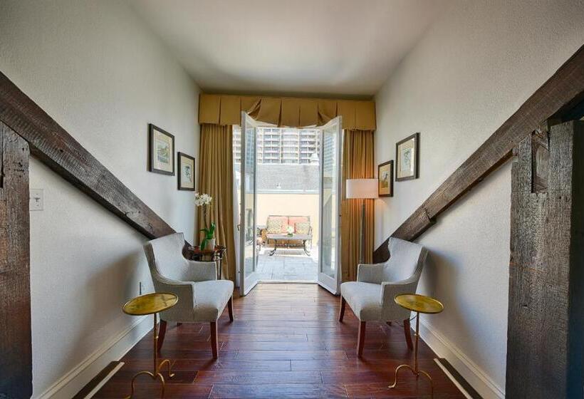 اتاق استاندارد با بالکن, Voco St James Hotel, An Ihg