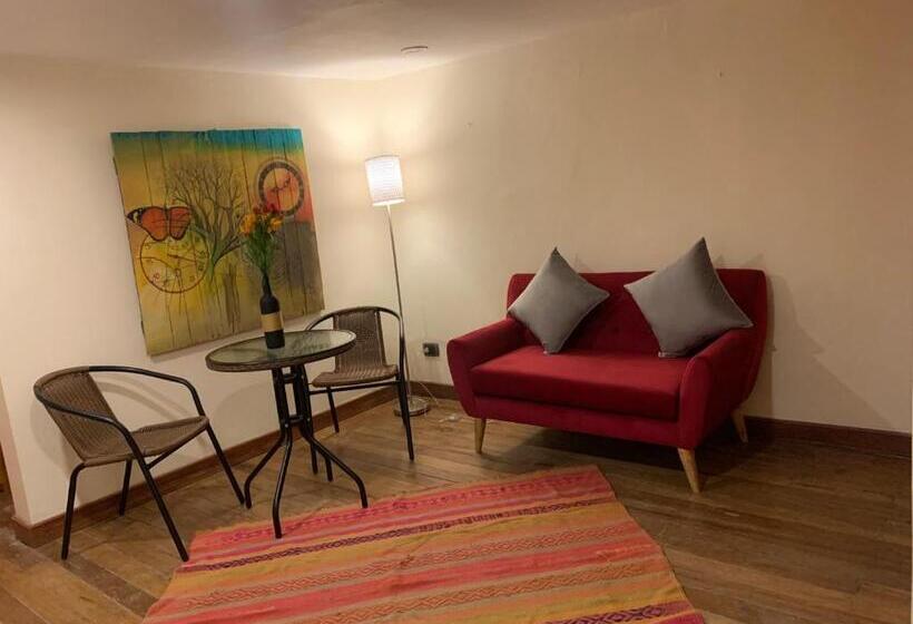 اتاق سوپریور, Gaia House Hostel