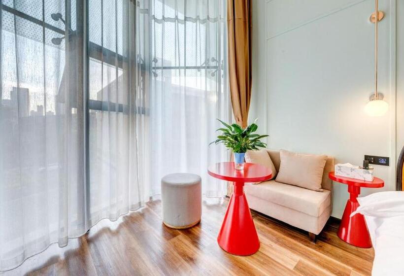 اتاق خانوادگی, Happy Dragon City Culture Hotel Tianjin Draum Tower & Dayuecheng Shopping Mall