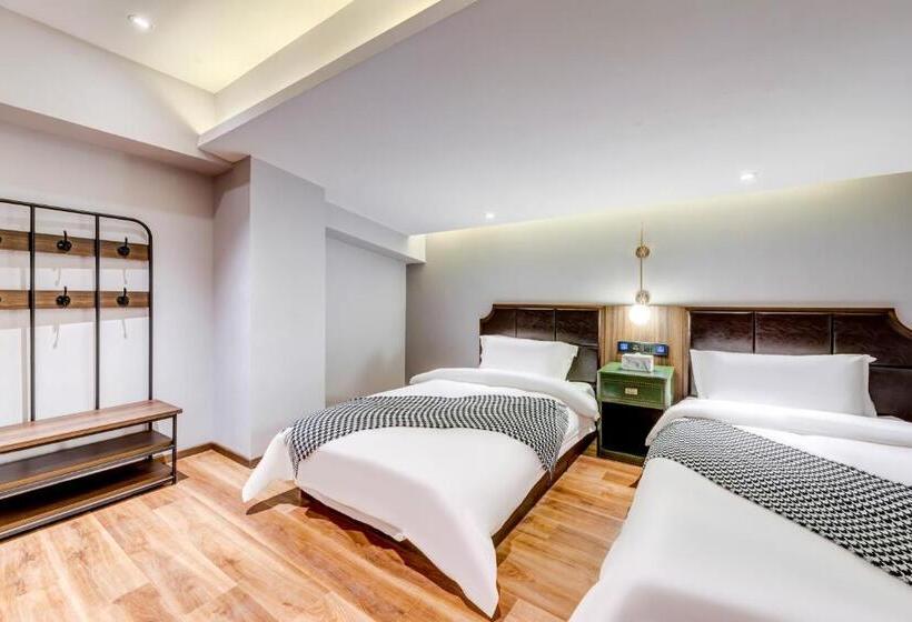اتاق خانوادگی, Happy Dragon City Culture Hotel Tianjin Draum Tower & Dayuecheng Shopping Mall