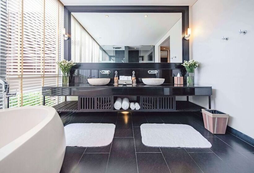 سوئیت 2 خوابه, Avani+ Mai Khao Phuket Suites