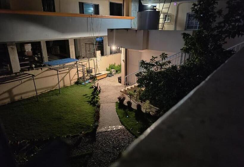 اتاق استاندارد, Oh My House