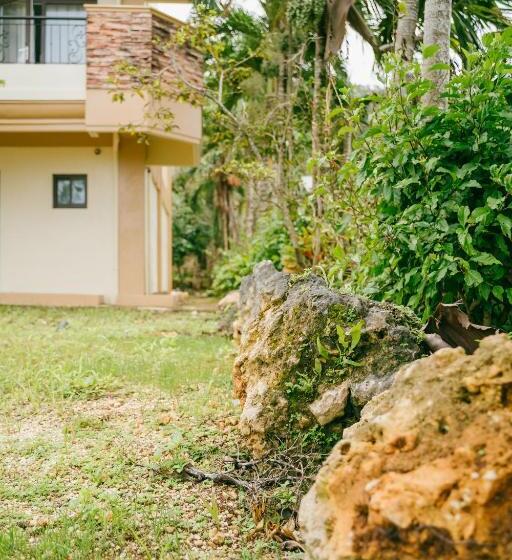 استودیو استاندارد با چشم‌انداز کوهستان, Saipan Emerald Villa