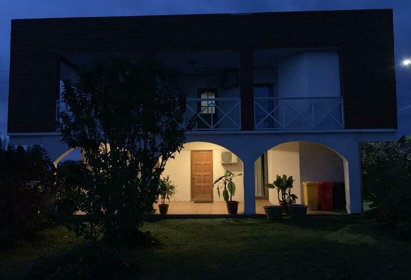 اتاق استاندارد, Teanehi Bed & Breakfast