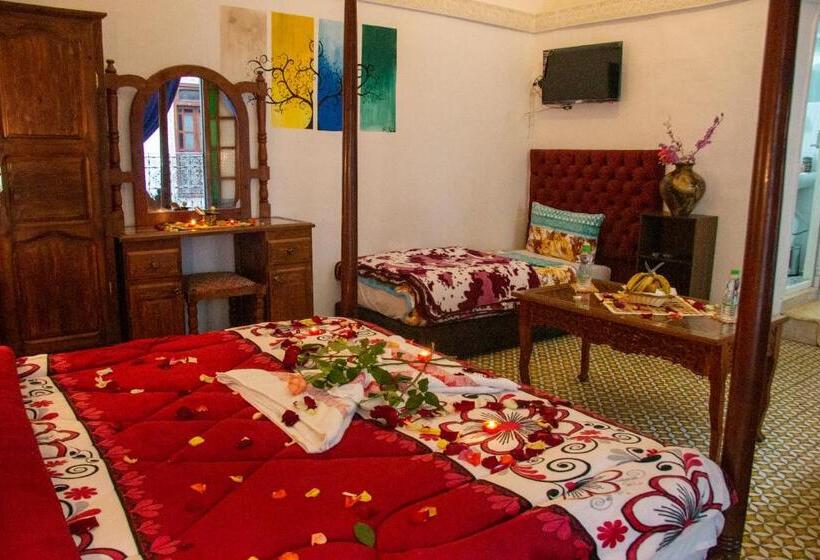 اتاق کلاسیک چهارنفره, Riad Baba