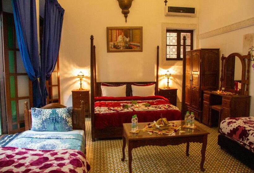 اتاق کلاسیک چهارنفره, Riad Baba