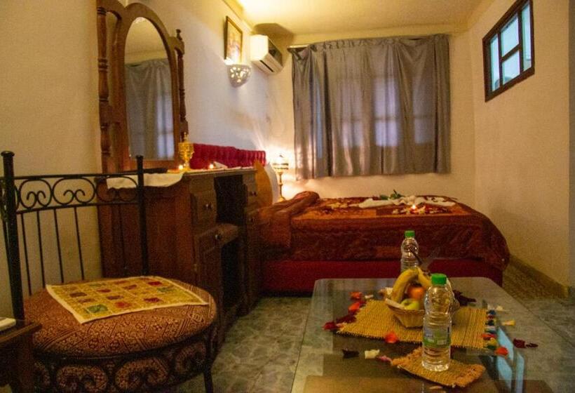 اتاق کلاسیک چهارنفره, Riad Baba