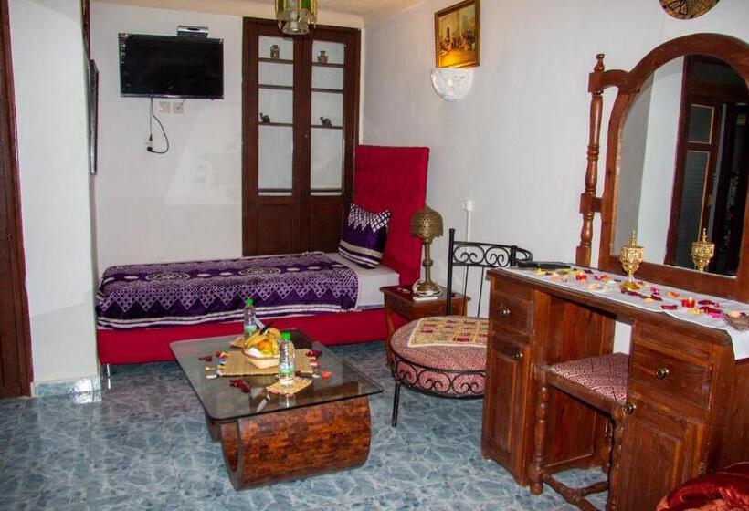 اتاق کلاسیک چهارنفره, Riad Baba