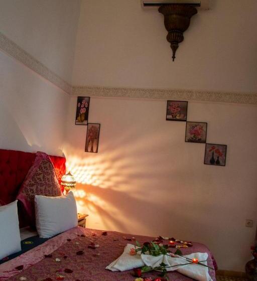اتاق استاندارد سه نفره, Riad Baba