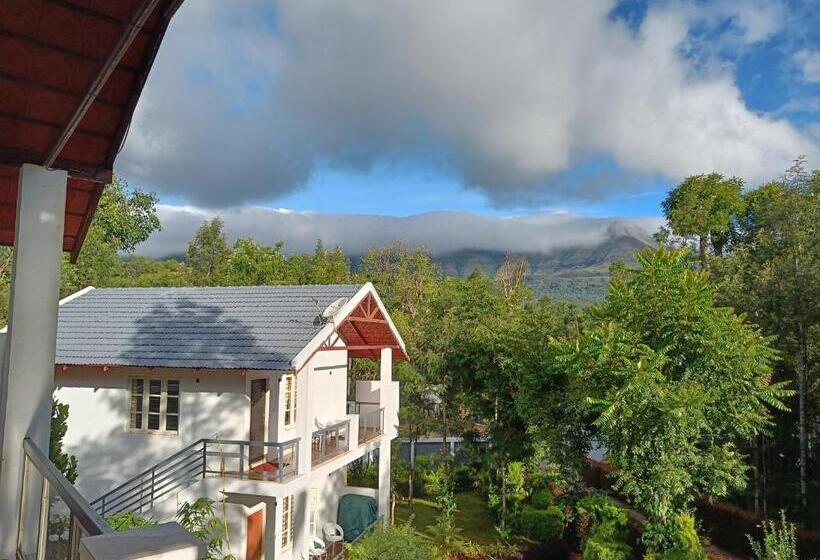 اتاق استاندارد با تخت بزرگ, The Blossom Resort, Chikmagalur