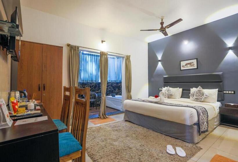 استودیوی سوپریور, The Blossom Resort, Chikmagalur