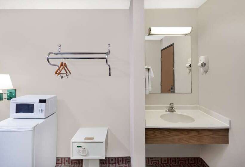 اتاق استاندارد با 2 تخت دوبل, Super 8 By Wyndham Anamosa Ia