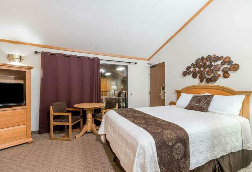 Deluxe Suite, Super 8 By Wyndham Deadwood/black Hills Area