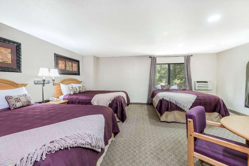 سوییت, Super 8 By Wyndham Deadwood Black Hills Area