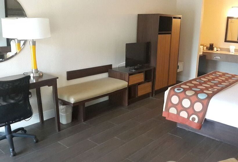 Quarto standart cama de casal, Super 8 By Wyndham Florida City/homestead/everglades