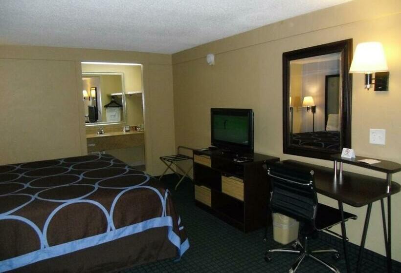 Standard Room King Size Bed, Super 8 By Wyndham Lantana West Palm Beach