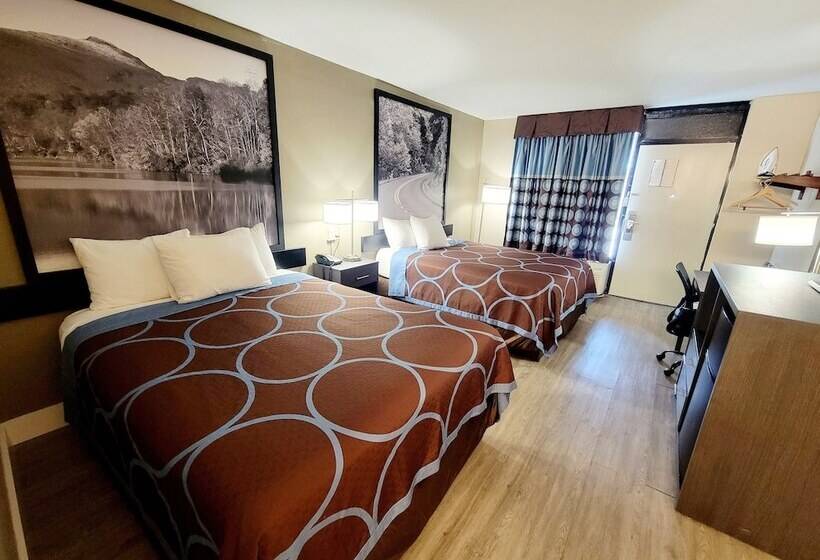 Standard Room 2 Double Beds, Super 8 By Wyndham Marion Nc