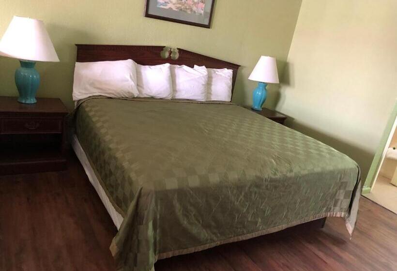 اتاق لوکس یک تخته, Lone Star Inn