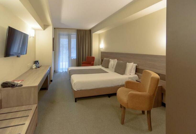 Cameră Standard cu Balcon, Dilijazz Hotel & Restaurant
