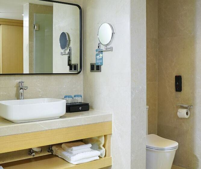 اتاق لوکس با تخت بزرگ, Hoya International Hotel Yangon