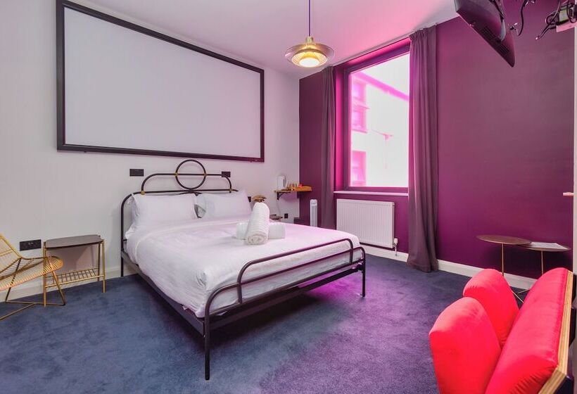اتاق استاندارد, Art B&b