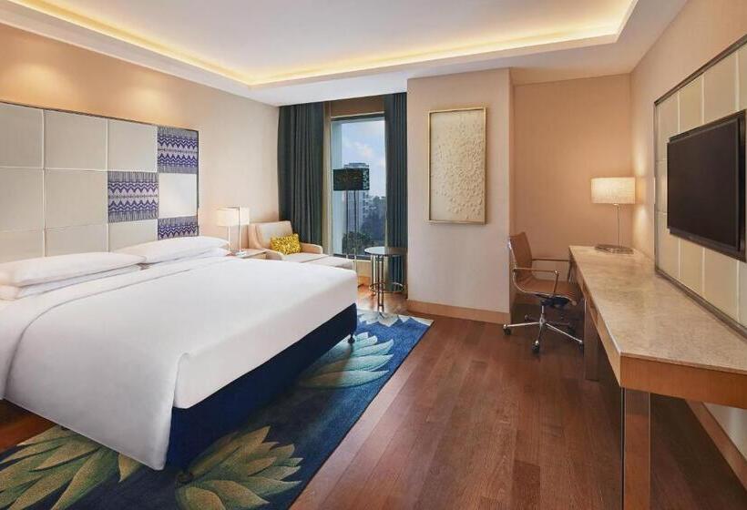 اتاق لوکس با تخت بزرگ, Renaissance Dhaka Gulshan