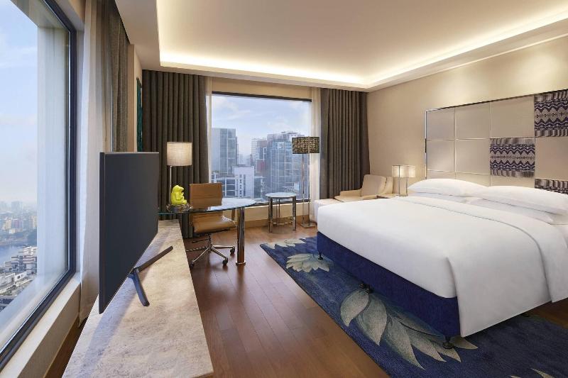 اتاق لوکس با تخت بزرگ, Renaissance Dhaka Gulshan