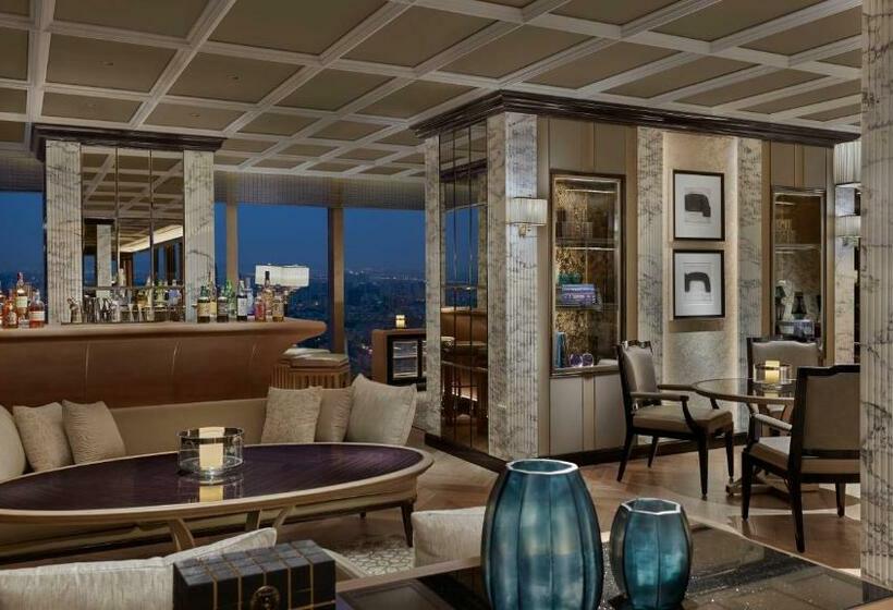 اتاق باشگاه با دید به دریاچه, The Ritzcarlton, Nanjing