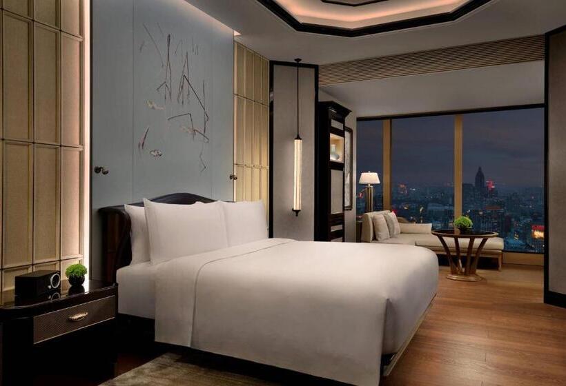 Club Room King Bed, The Ritzcarlton, Nanjing