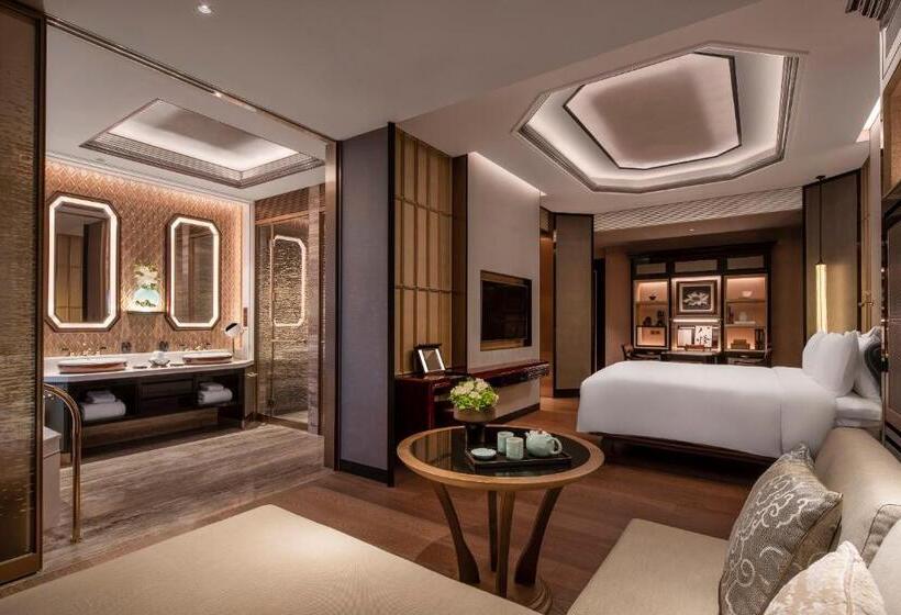 اتاق لوکس با تخت بزرگ, The Ritzcarlton, Nanjing