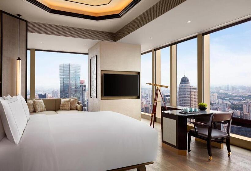 Club Room King Bed, The Ritzcarlton, Nanjing