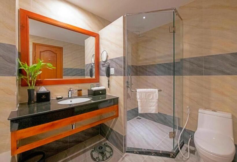 اتاق استاندارد با بالکن, Poulo Wai Hotel & Apartment