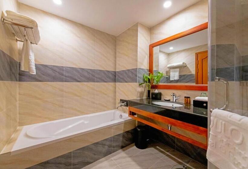 اتاق استاندارد سه نفره, Poulo Wai Hotel & Apartment