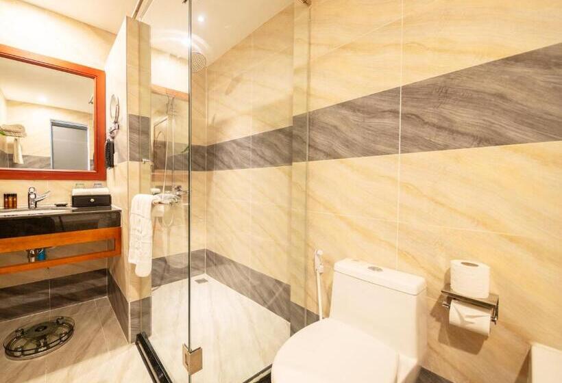 سوییت خانوادگی, Poulo Wai Hotel & Apartment